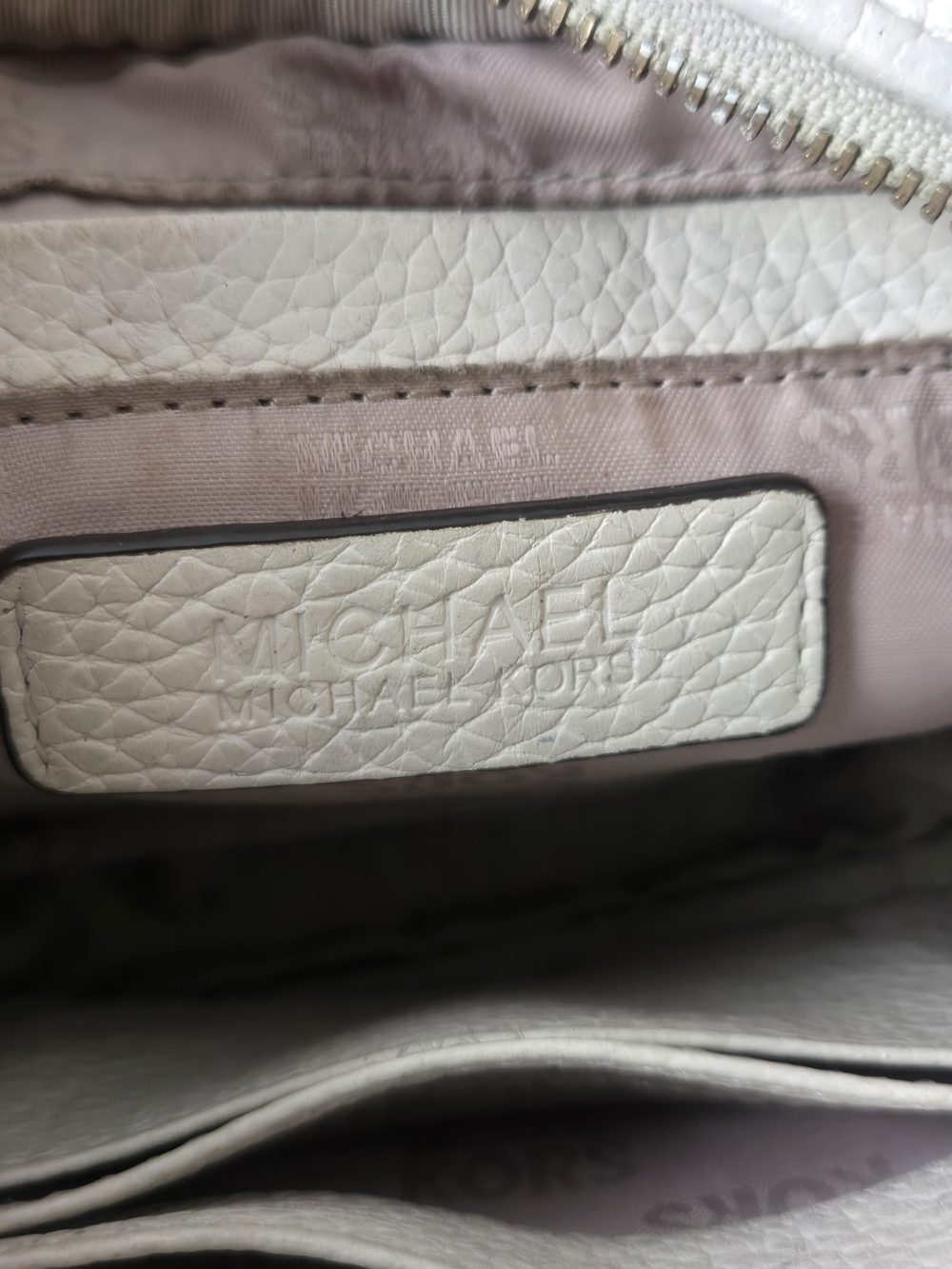 Mini Michael Kors Off White Pebbled Leather Crossbody Bag - Picture 10 of 13